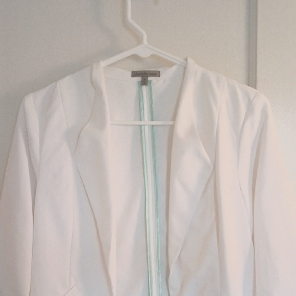 Charlotte Russe Classic White Blazer - Picture 4 of 10